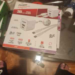 Energizar PD&QC3.0CHARGER+6FT BRAIDER CABLE 38Watt power deliver