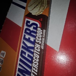 SNICKERS BUTTERSCOTCH SCOOP SHARE SIZE 79GR