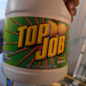 TOP JOB Lemon Bleach, 64 oz. 1.89L