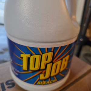 TOP JOB Fresh Scent Bleach, 64 oz. 1.89L