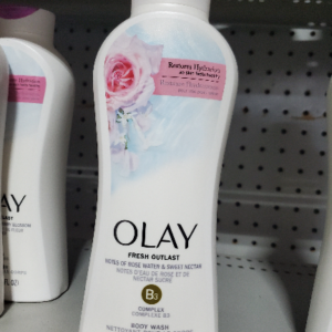 Olay Fresh Outlast rose Body Wash with Vitamin B3